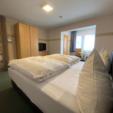 Hotel Roeb Nideggen Oda fotoğraf