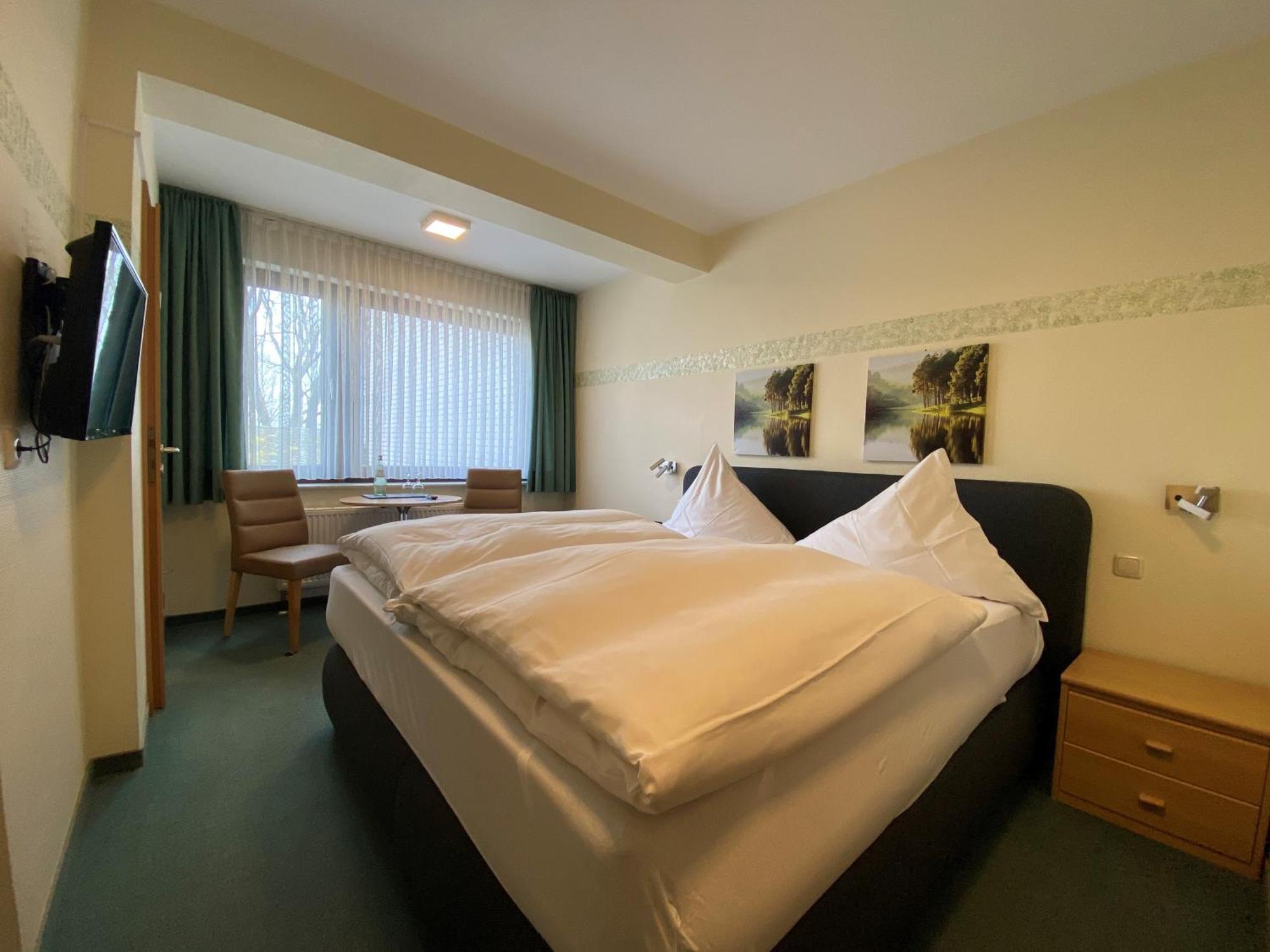 Hotel Roeb Nideggen Oda fotoğraf