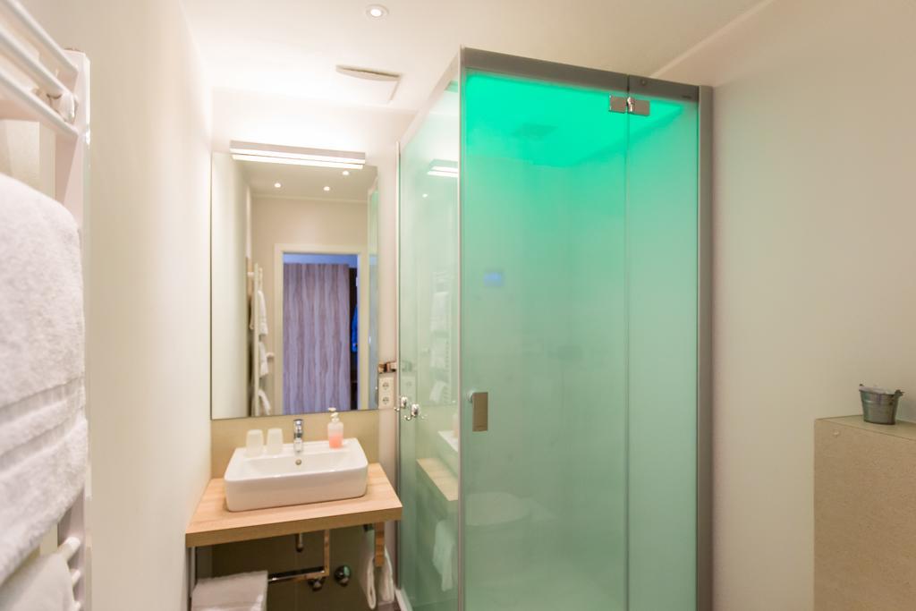 Hotel Roeb Nideggen Oda fotoğraf