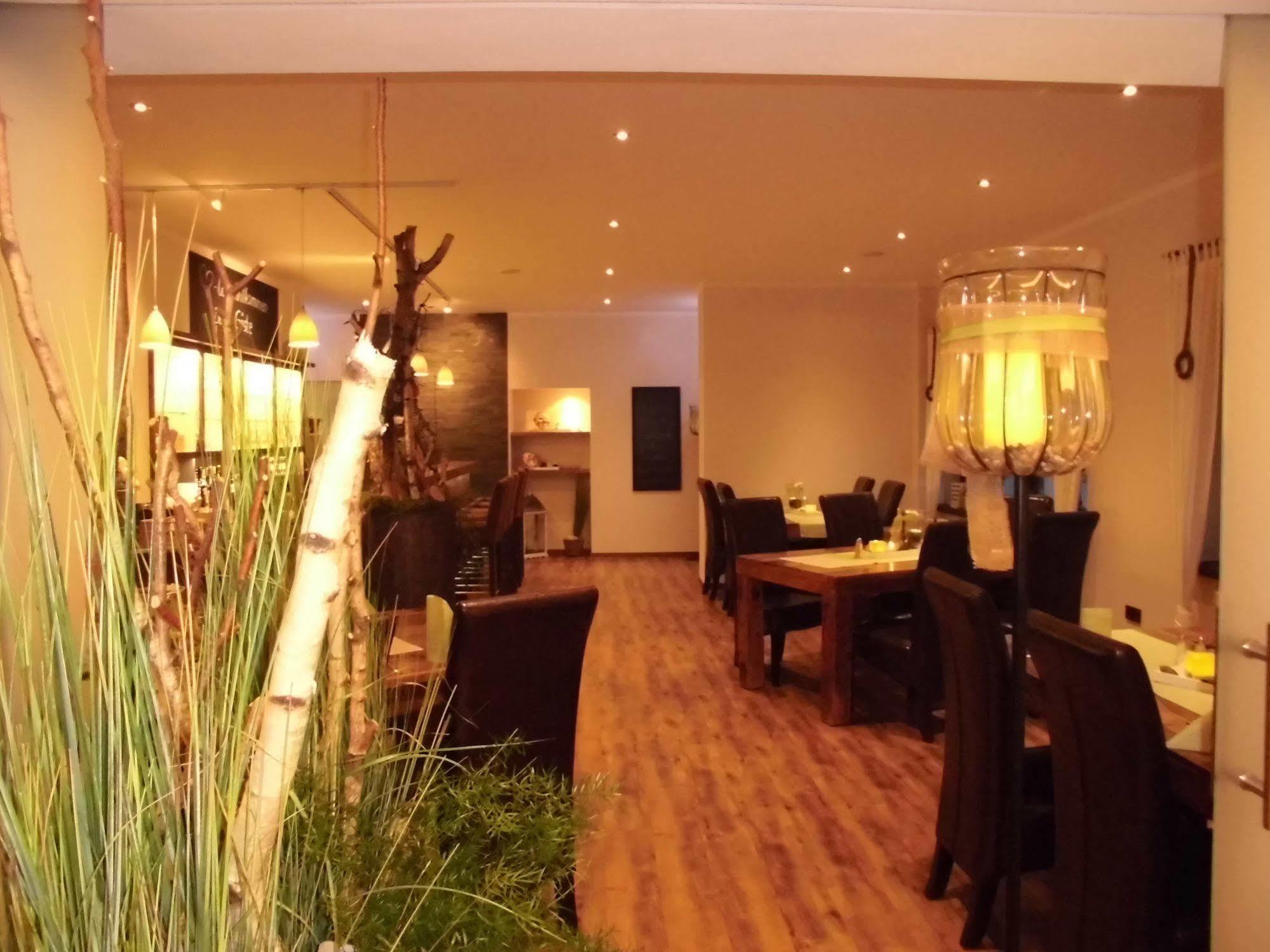 Hotel Roeb Nideggen Dış mekan fotoğraf